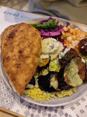 Rice plate at Chick Peace 칙피스 - Seongsu in Seoul