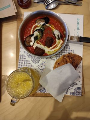 Shakshuka and Maracuja ale at Chick Peace 칙피스 - Seongsu in Seoul