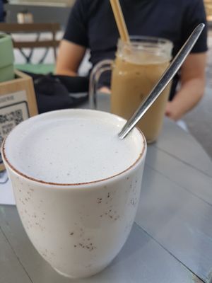 Chai Latte and iced coffee at Seed in Luxembourg City