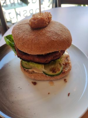 Burger at Naturli' in Oslo