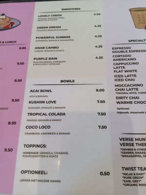 Bowl and smoothie menu at Kushiin in Nijmegen