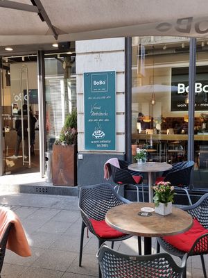 outdoior seating at BoBo  in Hannover