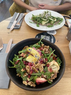 Ravioli und Hummus Brot   at BoBo  in Hannover