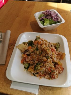 Vegan paella at Bio Am Platz in Tulln