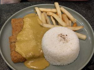 Pork cutlet curry at Green Entrance 入素 in New Territories