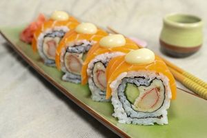 Veggie Salmon Rolls with Cheese 素三文魚芝士卷 at Yummy Station 知味駅 in Kowloon