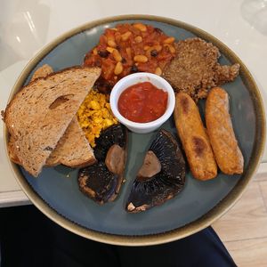 Full Vegan Fry: sausages, pudding, roast mushrooms & tomato, scrambled tofu, beans & rye toast at Lighthouse Cafe in Galway