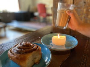 Cinnamon roll at Café Mellemfolk in Aarhus