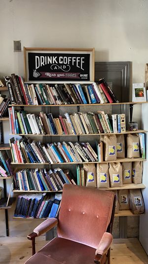 Reading nook at Café Mellemfolk in Aarhus
