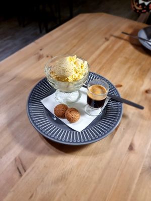  at Boxed Woodfire Pizza in Kenmare