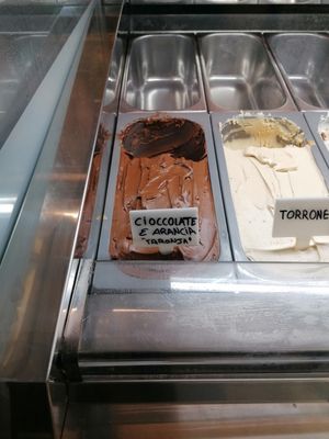 Orange-chocolate at Gelato Pensato in Lestartit