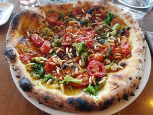 Pizza speziatella at Luigia in Lausanne