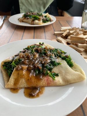  at Zest Garden Cafe in Lincoln City