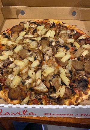 Vegan chicken special  at Bellavita Pizzeria in Allenby Gardens