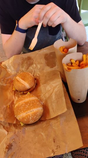 Signature and Shiitake burger with fries at Copper Branch in Nancy
