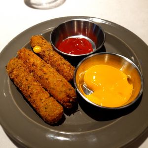vegan cheesesticks at Style Vegan - 스타일비건 in Seoul