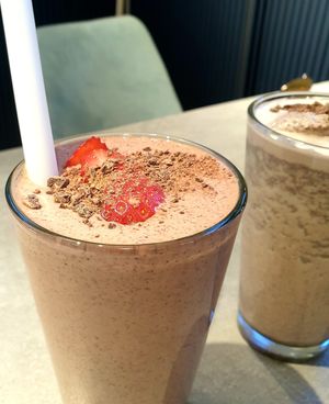 strawberry choco shake at Style Vegan - 스타일비건 in Seoul