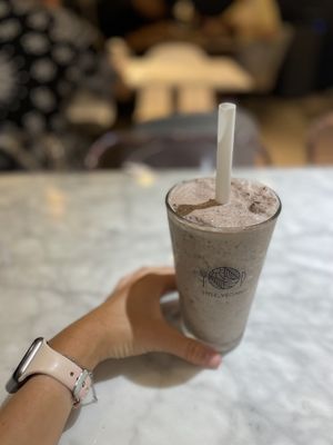Strawberry chocolate milkshake   at Style Vegan - 스타일비건 in Seoul