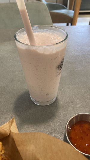 Strawberry milkshake   at Style Vegan - 스타일비건 in Seoul