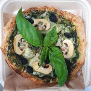 Mini pesto mushroom pizza at Style Vegan - 스타일비건 in Seoul