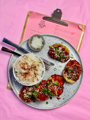 KFC Korean Fake Chicken - 5 "wings" made yuba (bean curd sheet) in hot (gochuchang) or mild (sweet soy) glaze, steamed rice with furikake and fried garlic, grated daikon. at The Cool Cat in Warsaw