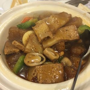 Braised pomelo pith with mock pork belly at Man Bo Vegetarian in Kowloon