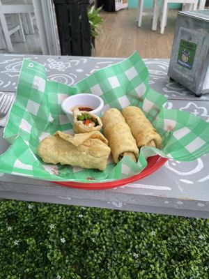 Nana rolls at NA NA  in Playa Del Carmen