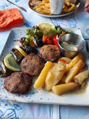 Decent portion, freshly cooked at Ole Ole in Zakynthos