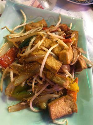 tofu with soy and vegetables at Hanoi in Cap Dagde