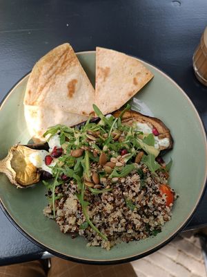 Vegan Power Bowl with aubergine and quinoa at Anne&Max in Alkmaar