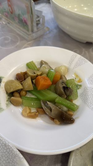 Dish   at Tsui Lin Vegetarian 翠蓮素食 in New Territories