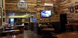 Dining and taps at Porter Brewing Co in Bend