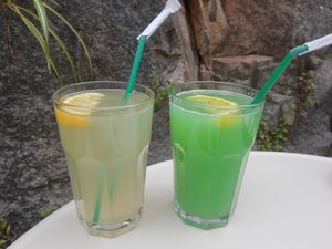 Ginger and mint lemonade and traditional lemonade 🍋 at Maria Limão in Porto