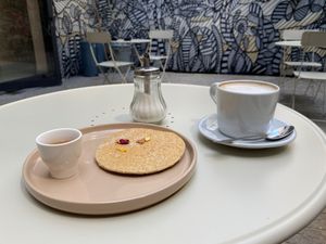 Pancake with maple syrup at Maria Limão in Porto