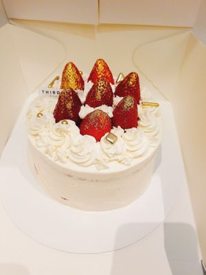 Vegan Custom Strawberry Shortcake at Thirdwave Espresso in Toronto