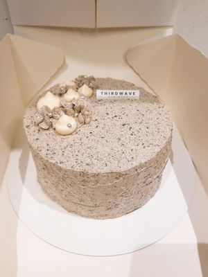 Vegan Oreo Cake at Thirdwave Espresso in Toronto