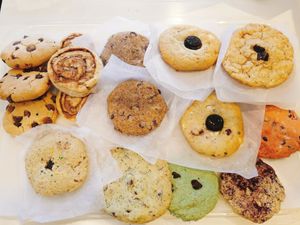 Vegan cookies at Thirdwave Espresso in Toronto
