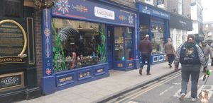 Tricolor por fuera. Tiene una planta arriba con mesas donde sentarse a comer at Tricolor in York