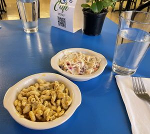 Mac n cheese and coleslaw with complimentary infused water at Earth Based Cafe in Martinsburg