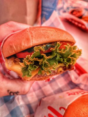 Monty's Good Burger (single) - 7/10 at Monty's Good Burger - 3rd St in Los Angeles