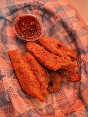 Chicken tenders - 8/10 at Monty's Good Burger - 3rd St in Los Angeles
