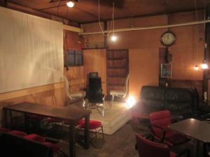 Spacious area just past the front dining room at Minto in Osaka