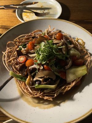 Birds nest  at Lineage in Wailea