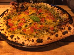 Pesto & Pomodoro
(Basil pesto, smoked veggie mozzarella, yellow tomatoes, cherry tomatoes and olives at Plant Base in Lisbon