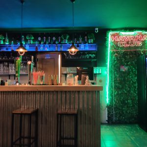 Ótima pizza, bem localizado e ótimo atendimento, muito gentil! 😀 at Plant Base in Lisbon