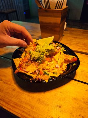 Starter: Nachos with guacamole 😍 at Plant Base in Lisbon