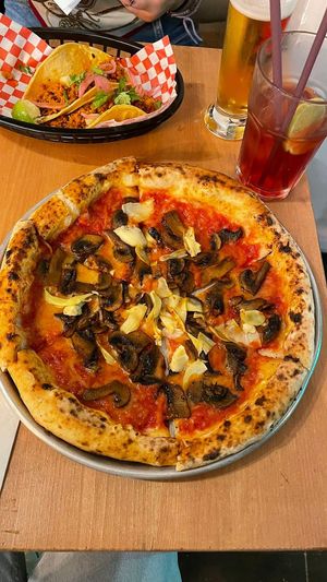 amazing pizza at Plant Base in Lisbon