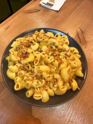 Mac and Cheese   at Plant Base in Lisbon