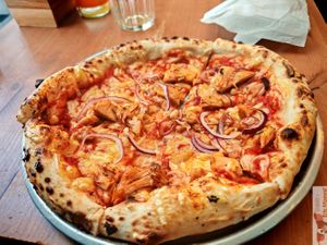  jackfruit pizza  at Plant Base in Lisbon