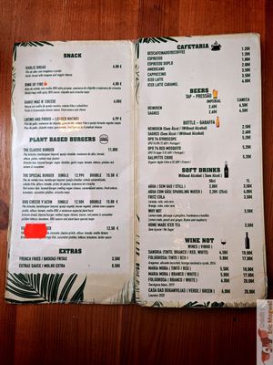 Snacks, burgers at Plant Base in Lisbon